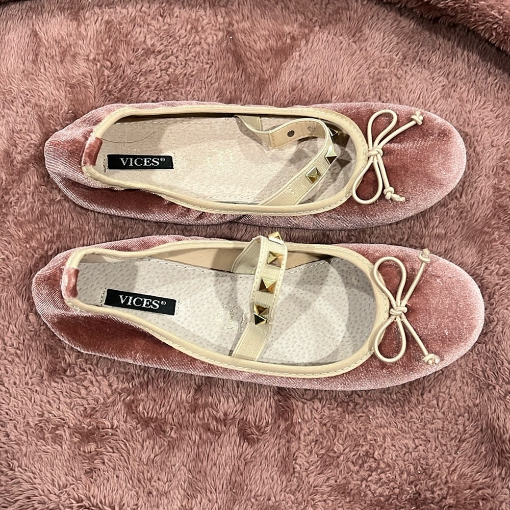 Pink suedes studded flats